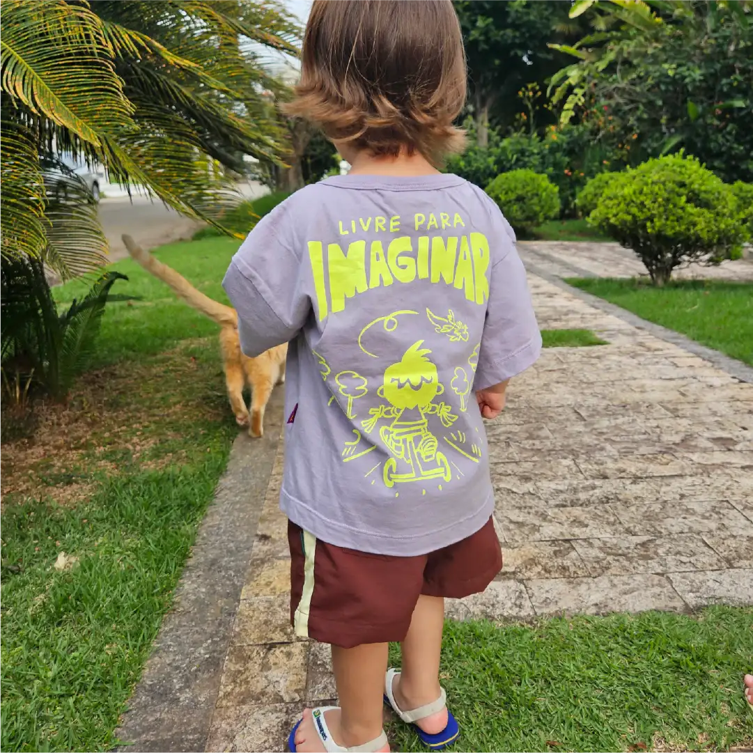 Camiseta Over Livre para Imaginar