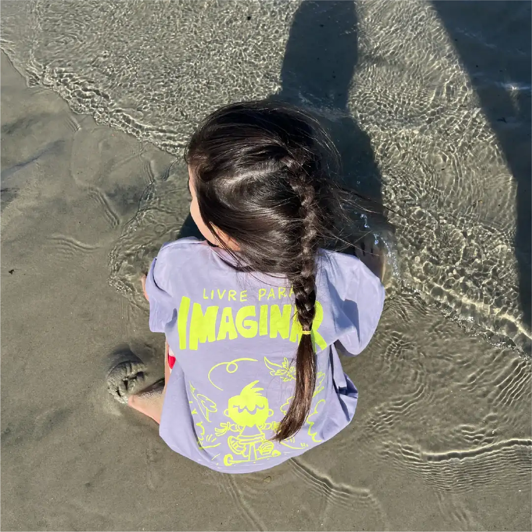 Camiseta Over Livre para Imaginar