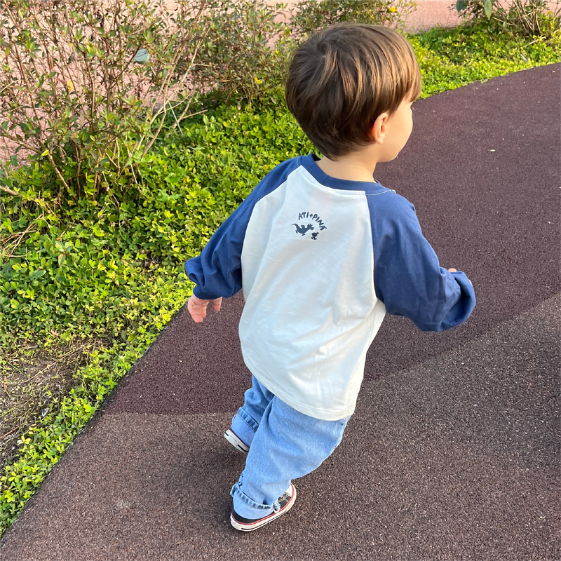 Camiseta infantil raglan longa Netuno azul, Ati+Piná, foto 3